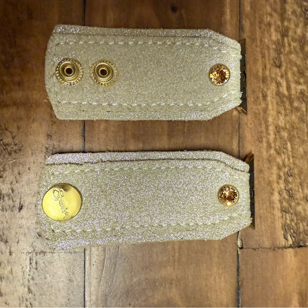 Upcycled Pearl Akoya bow band made by Spark’l Bands